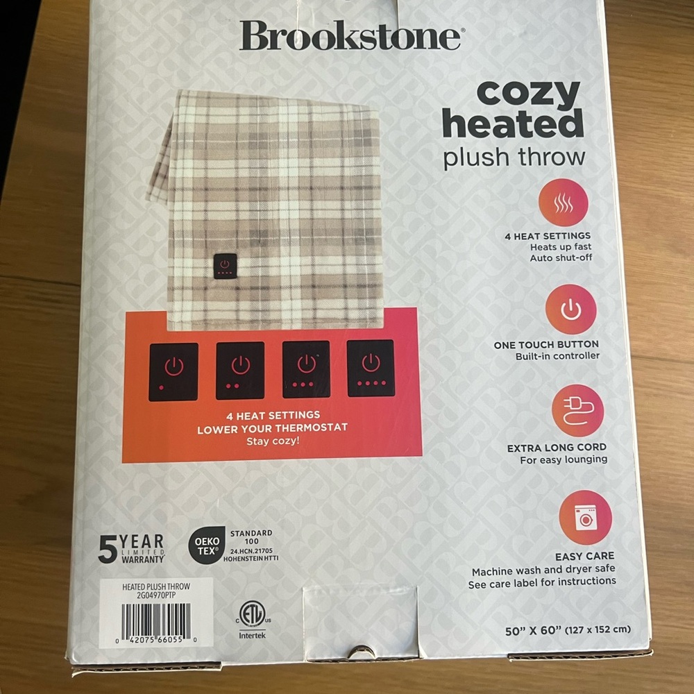 Brand New! Brookstone Cozy Heated Plush Throw - Picture 3 of 6